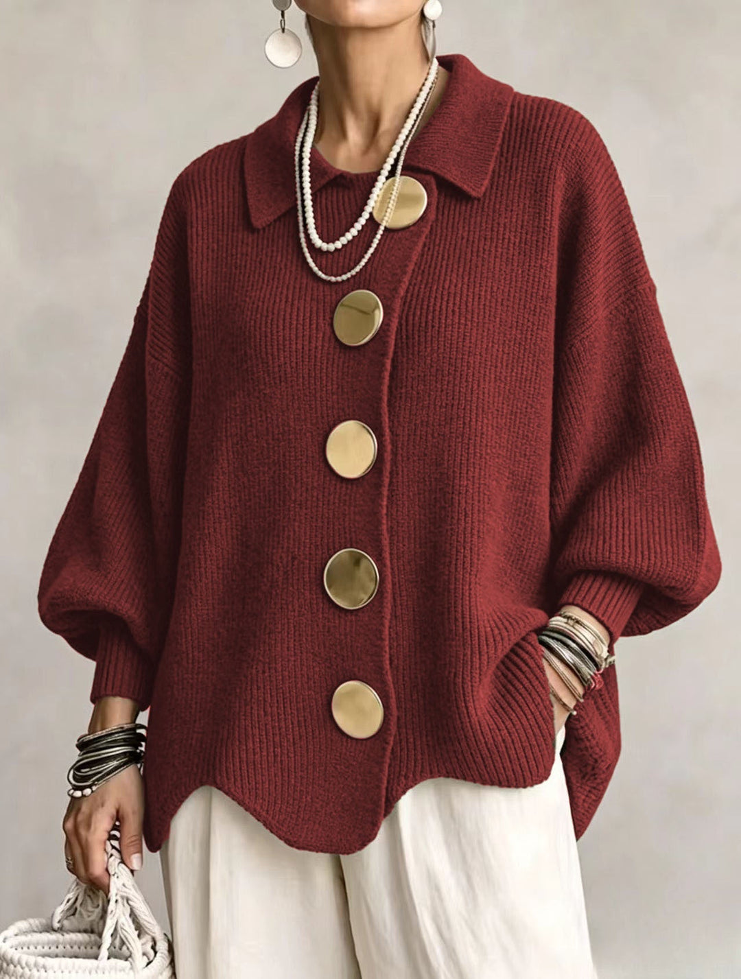Freja | Oversize'owy sweter z dużymi metalowymi guzikami