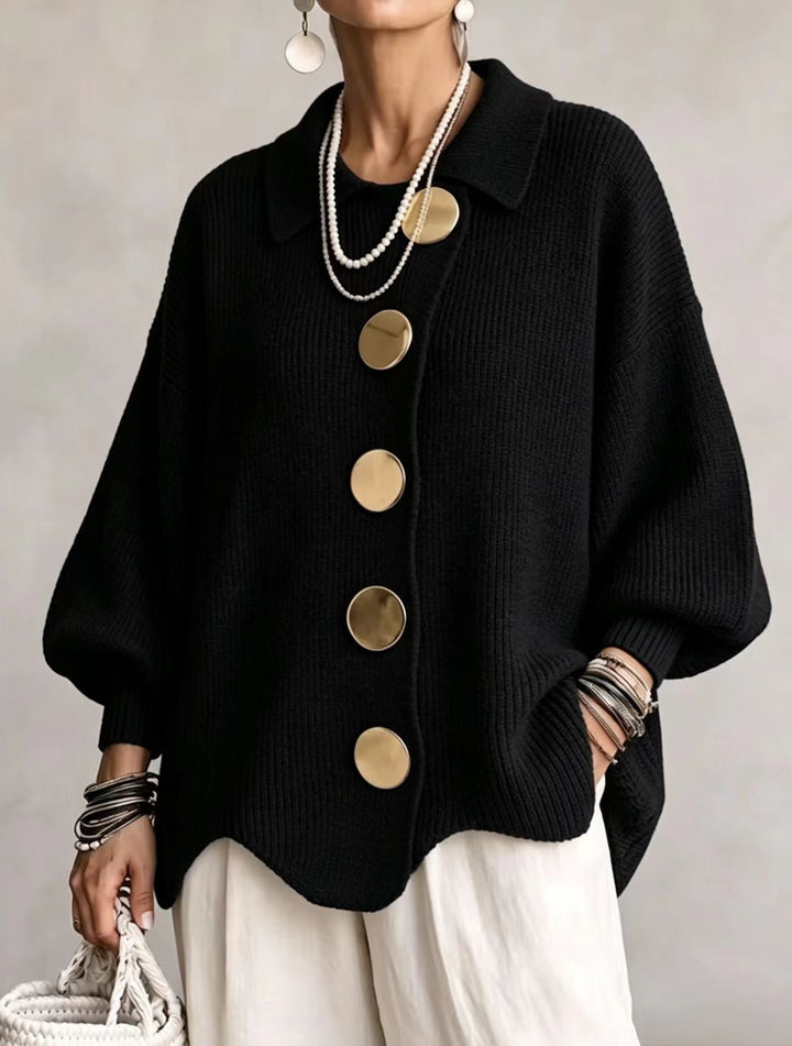 Freja | Oversize'owy sweter z dużymi metalowymi guzikami