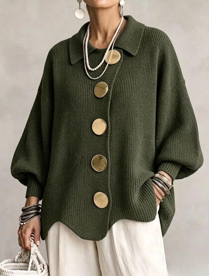 Freja | Oversize'owy sweter z dużymi metalowymi guzikami