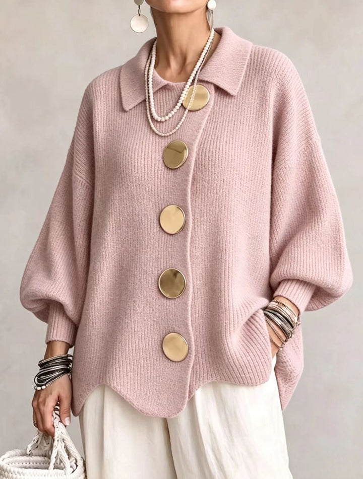 Freja | Oversize'owy sweter z dużymi metalowymi guzikami