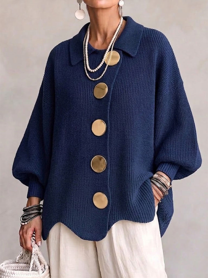 Freja | Oversize'owy sweter z dużymi metalowymi guzikami